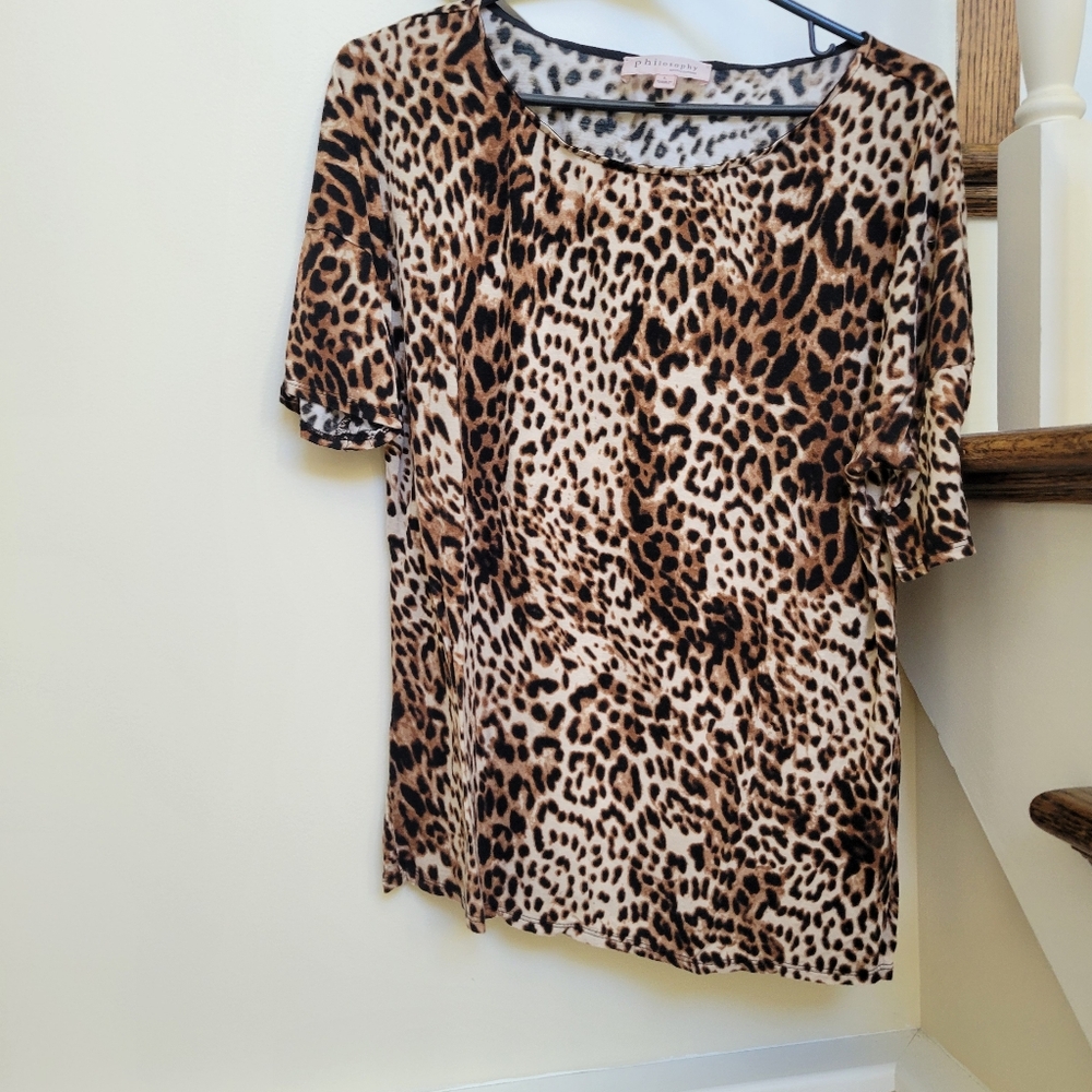 Philosophy leopard print Jersey knit top shirt/ blouse large  EUC